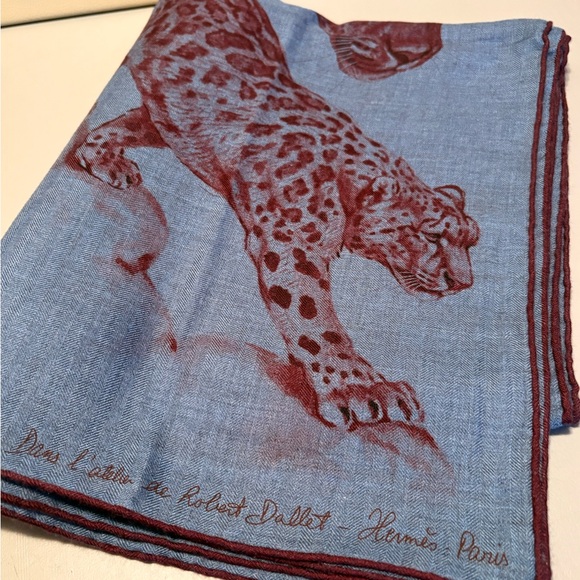 Hermès Wild Cat Scarf - Picture 2 of 11